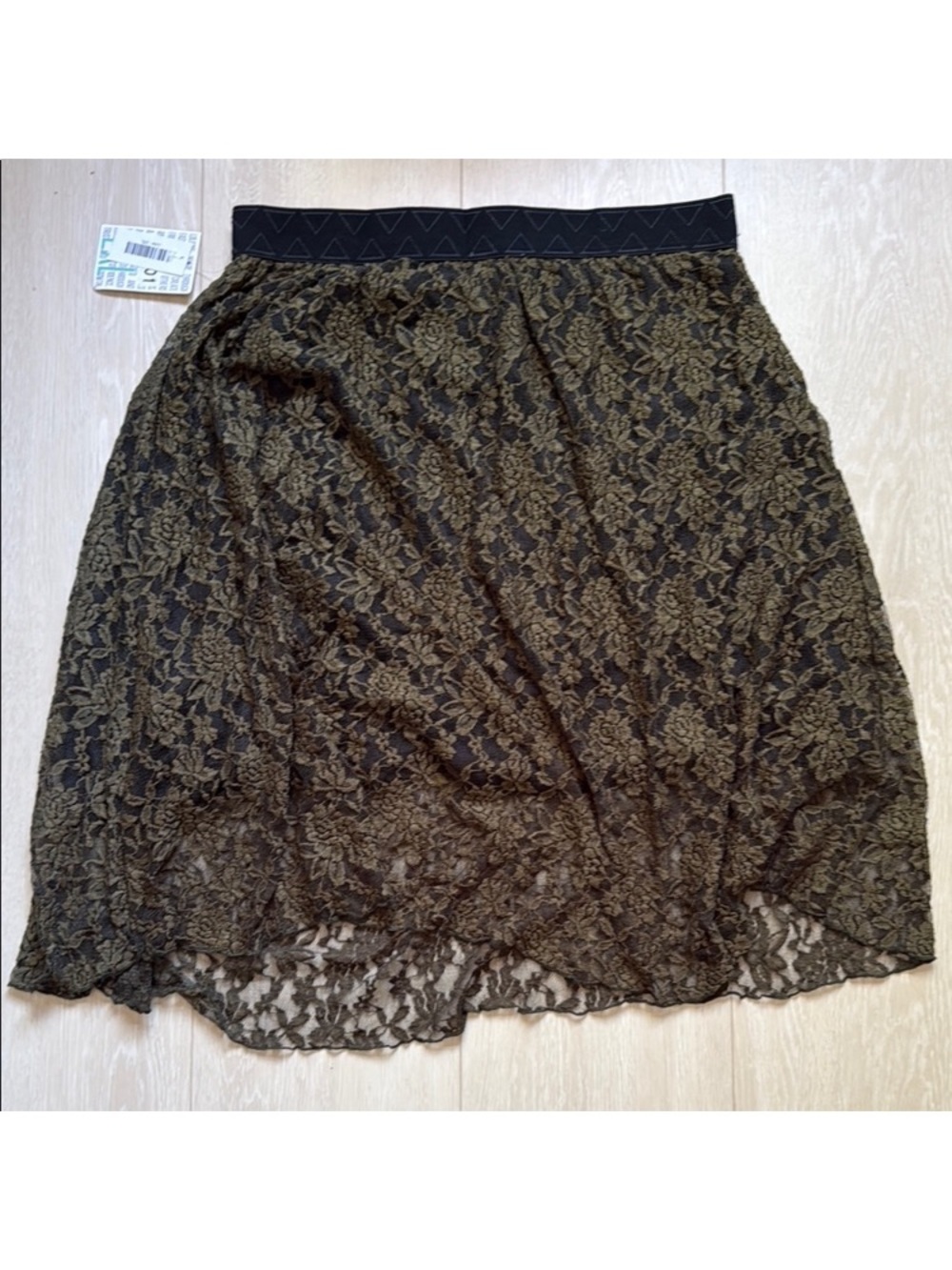 LuLaRoe Green Lace Bubble Midi Skirt - Picture 4 of 8